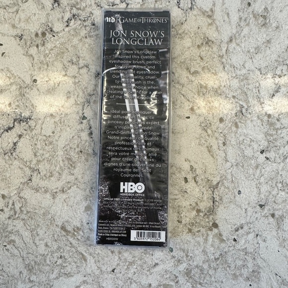 Urban Decay Games of Thrones Jon Snow Longclaw Eyeshadow Brush - Picture 3 of 7